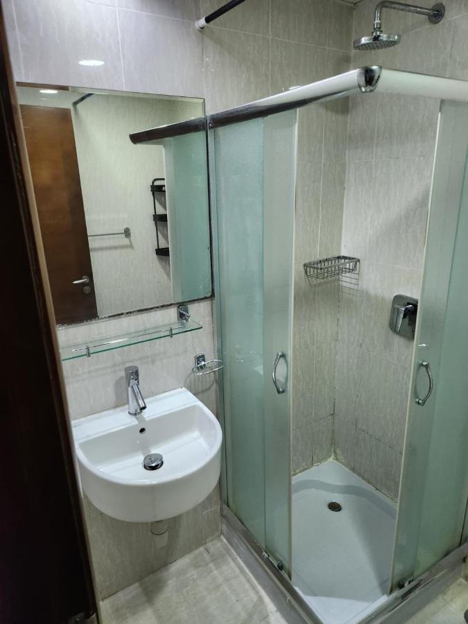Furnished Studio Apartment Near Business Bay Metro Station Dubai Exterior photo