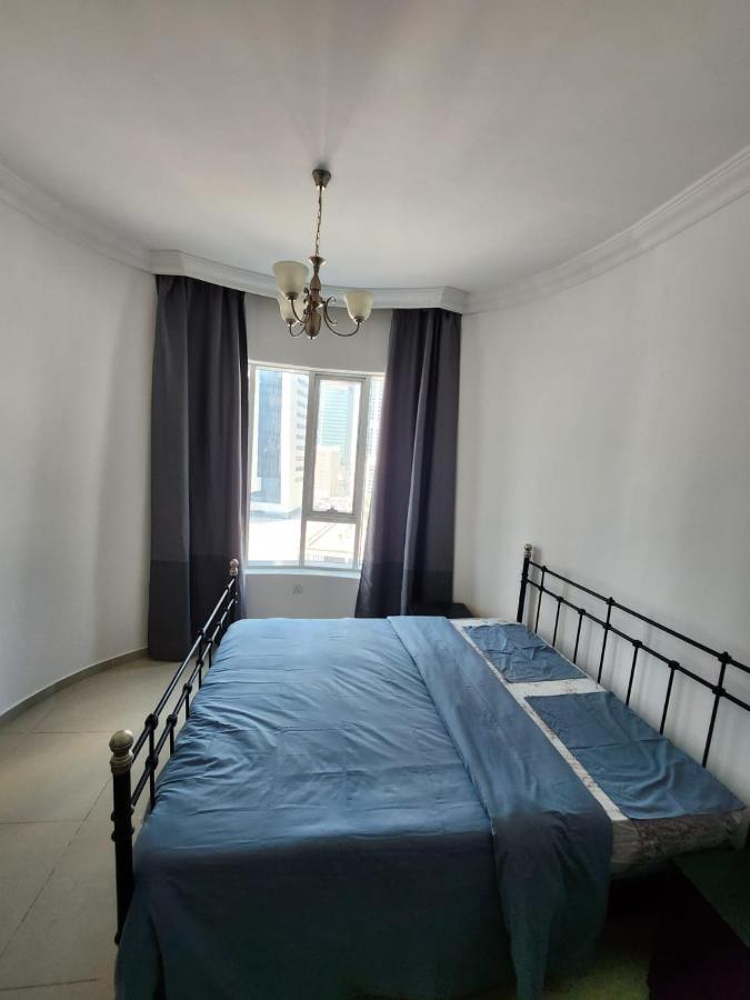 Furnished Studio Apartment Near Business Bay Metro Station Dubai Exterior photo